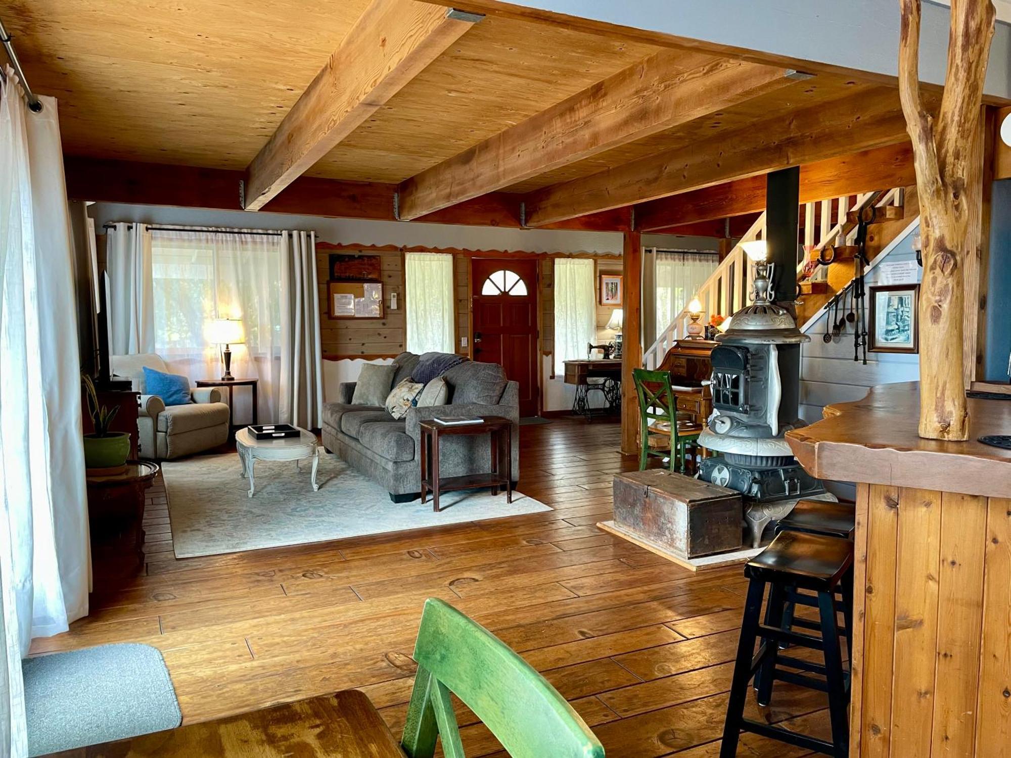 Sierra Mountain Lodge - Vacation Rentals - Yosemite Ahwahnee Eksteriør bilde